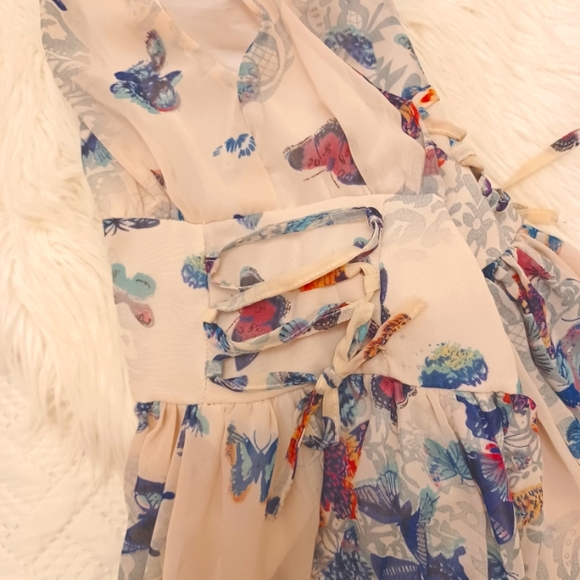 Whimsical Butterfly Dress - Picture 3 of 4